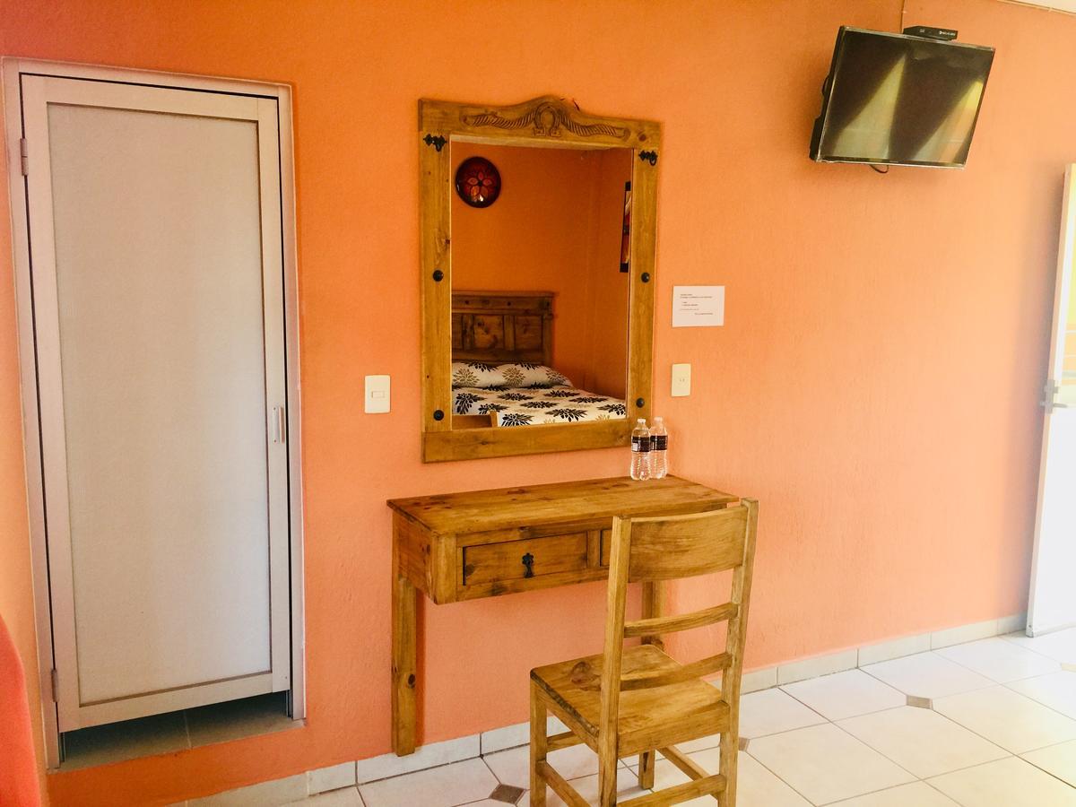 Hotel Don Elias Guadalajara Bagian luar foto