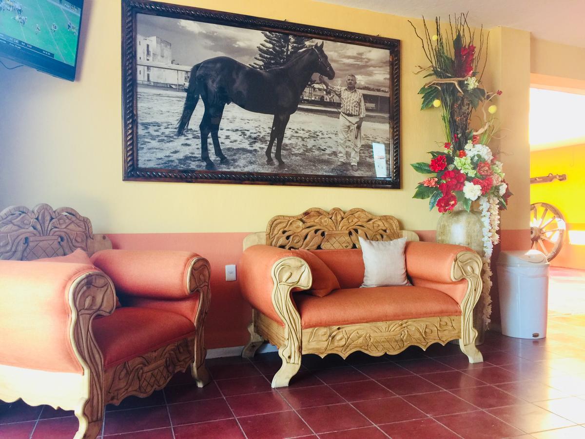 Hotel Don Elias Guadalajara Bagian luar foto